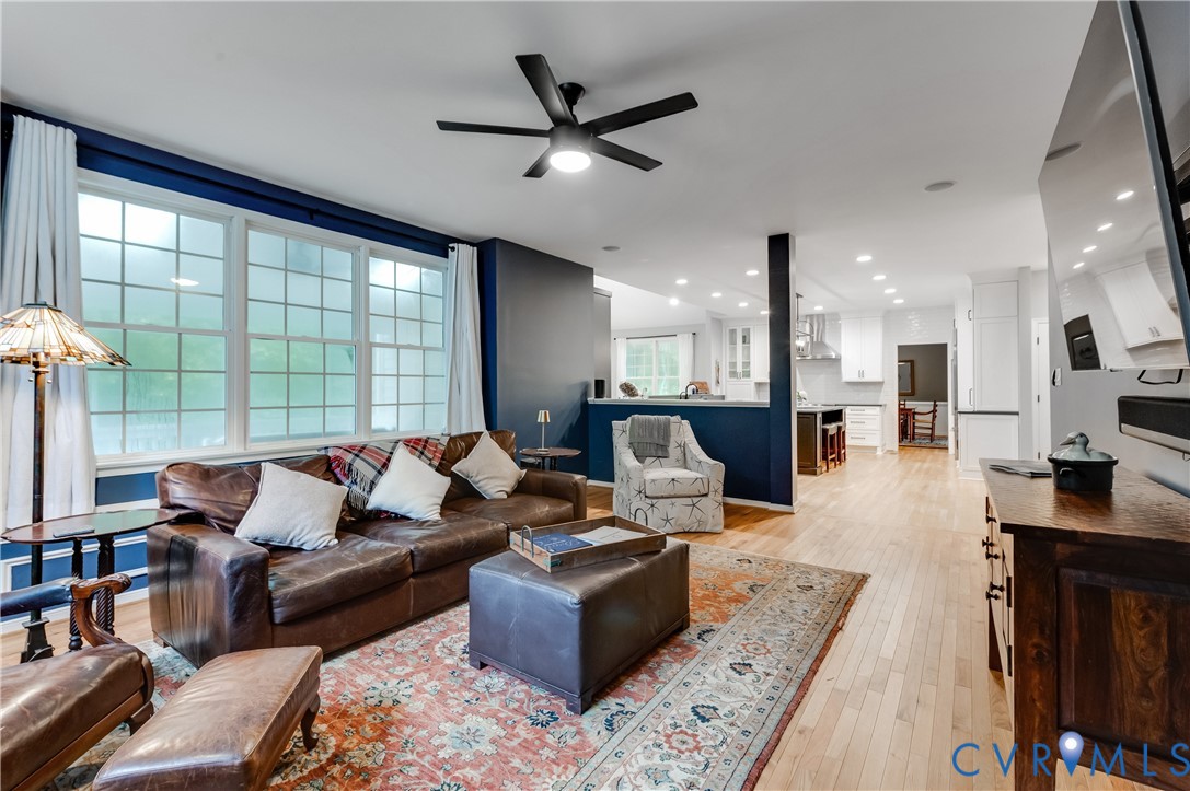 4415 Lake Summer Ct