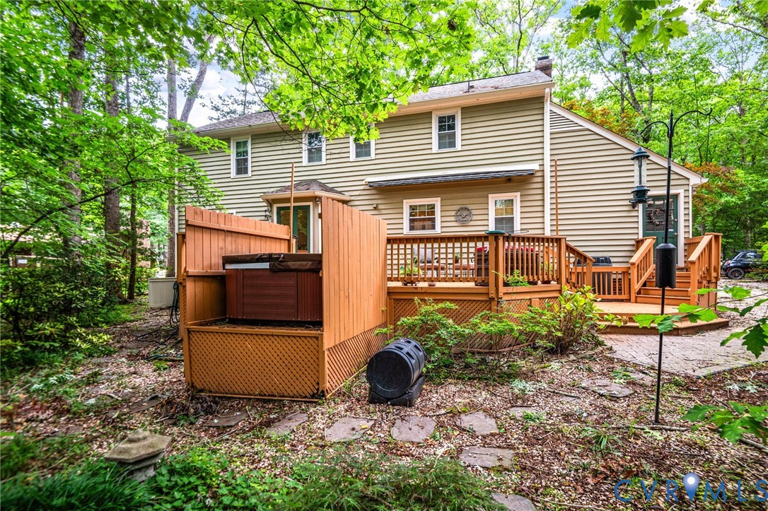4428 Old Fox Trl