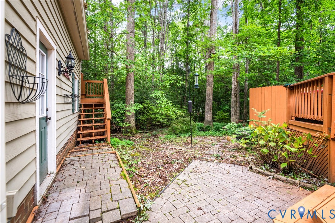 4428 Old Fox Trl