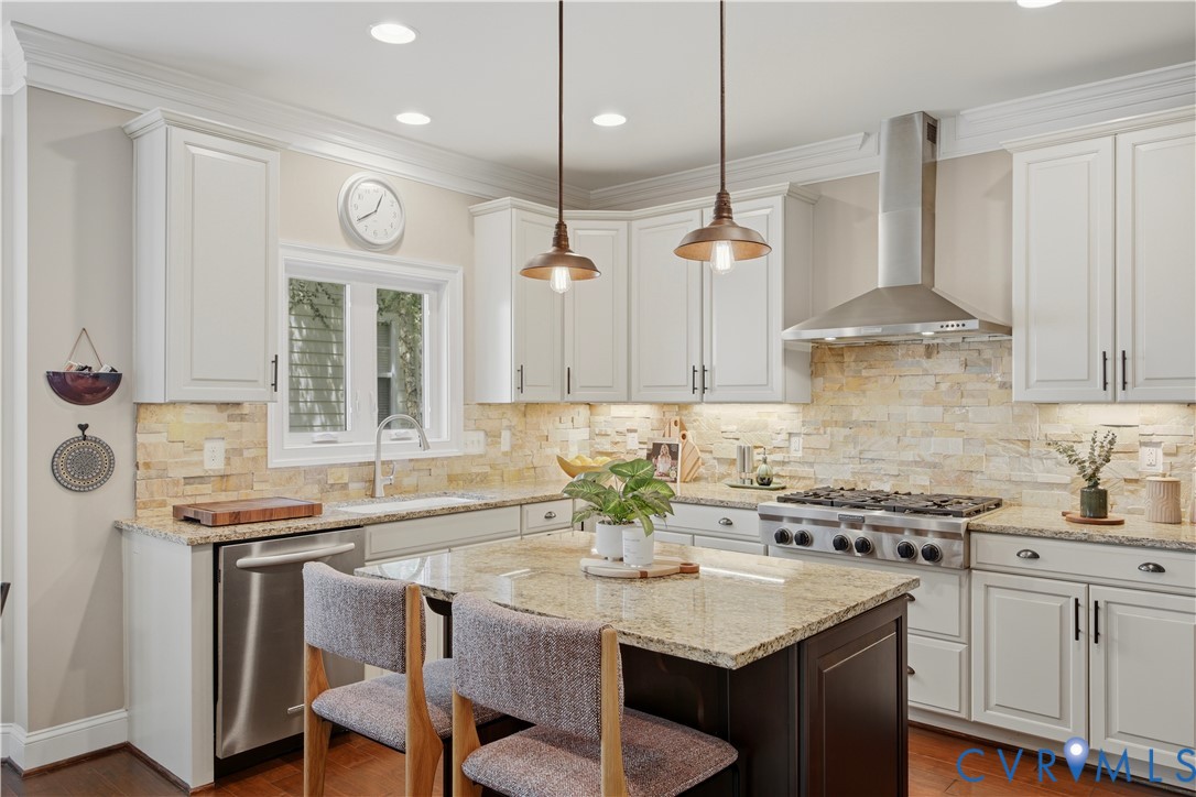 1490 Camberley Dr