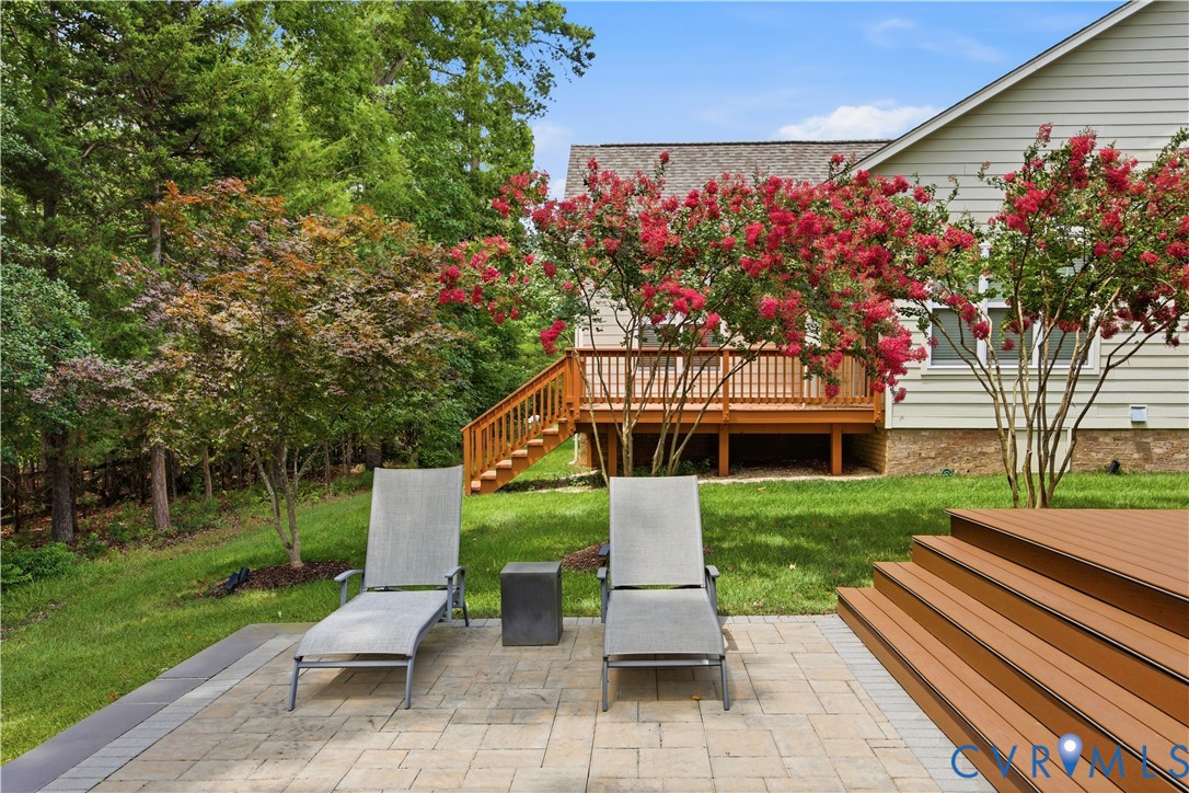 1490 Camberley Dr