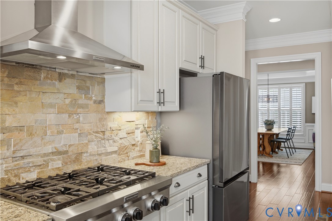 1490 Camberley Dr