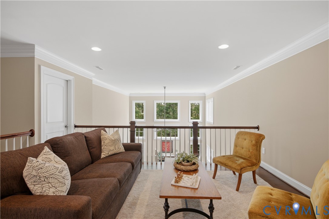 1490 Camberley Dr