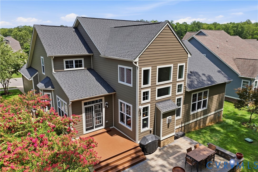 1490 Camberley Dr
