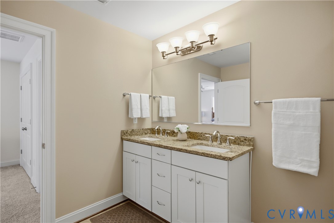 1490 Camberley Dr