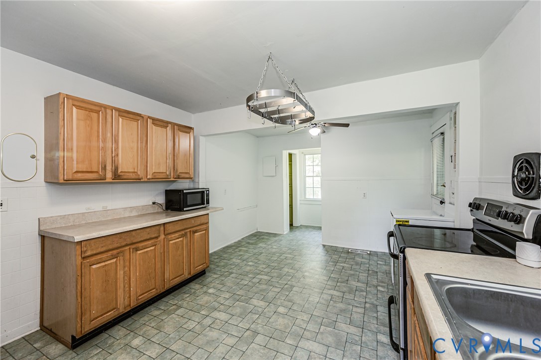 1845 Powhatan Trl