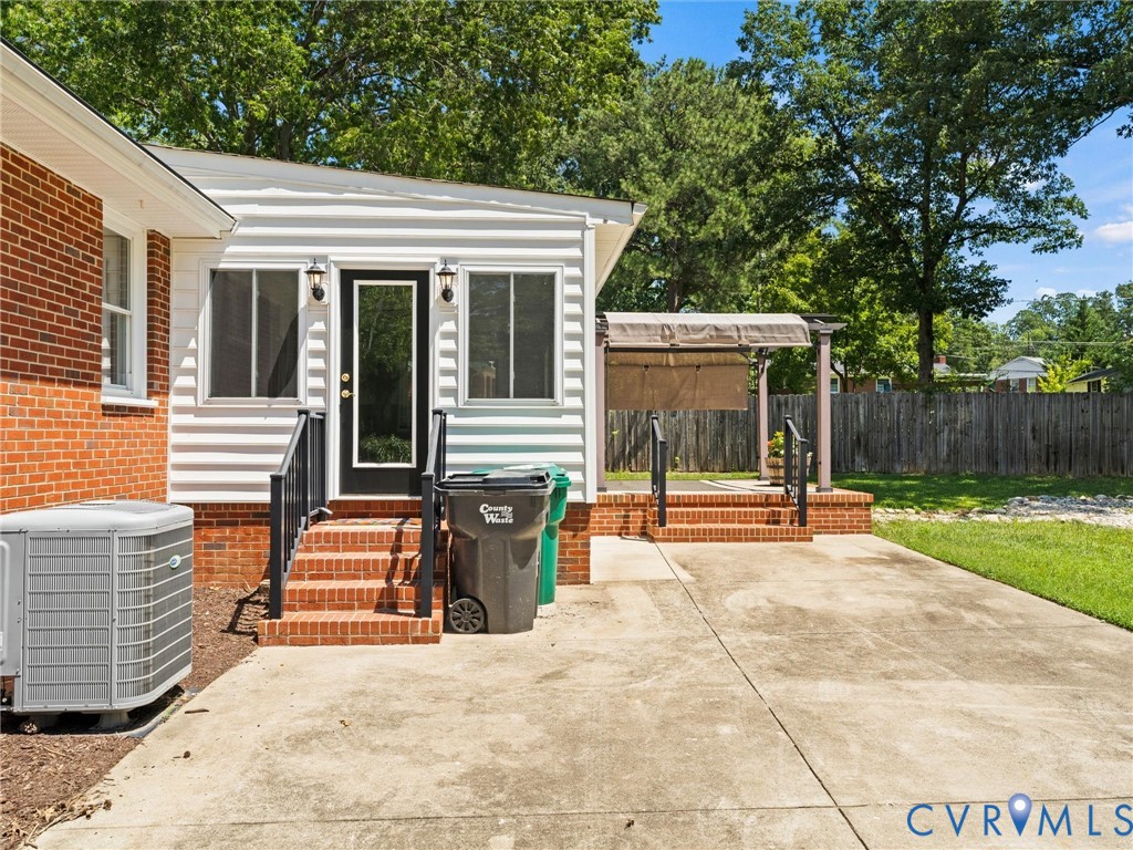 2107 Cool Brook Dr