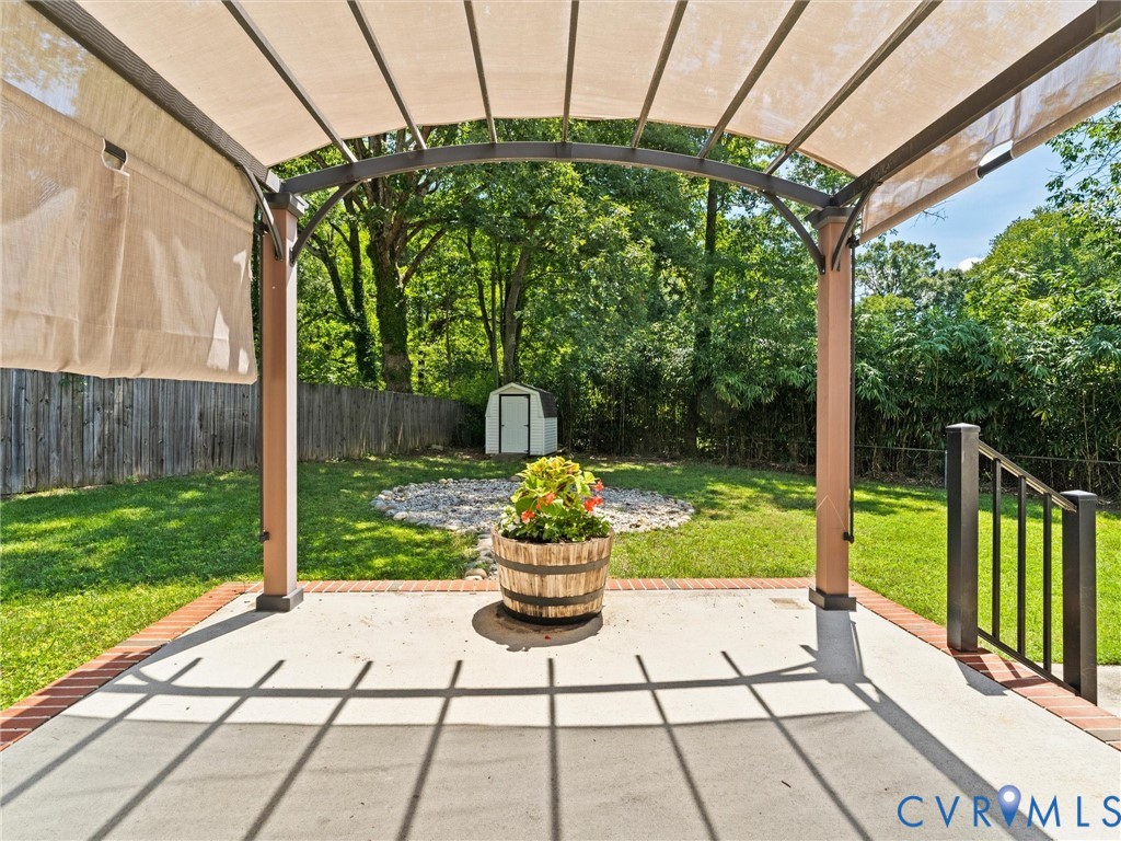 2107 Cool Brook Dr
