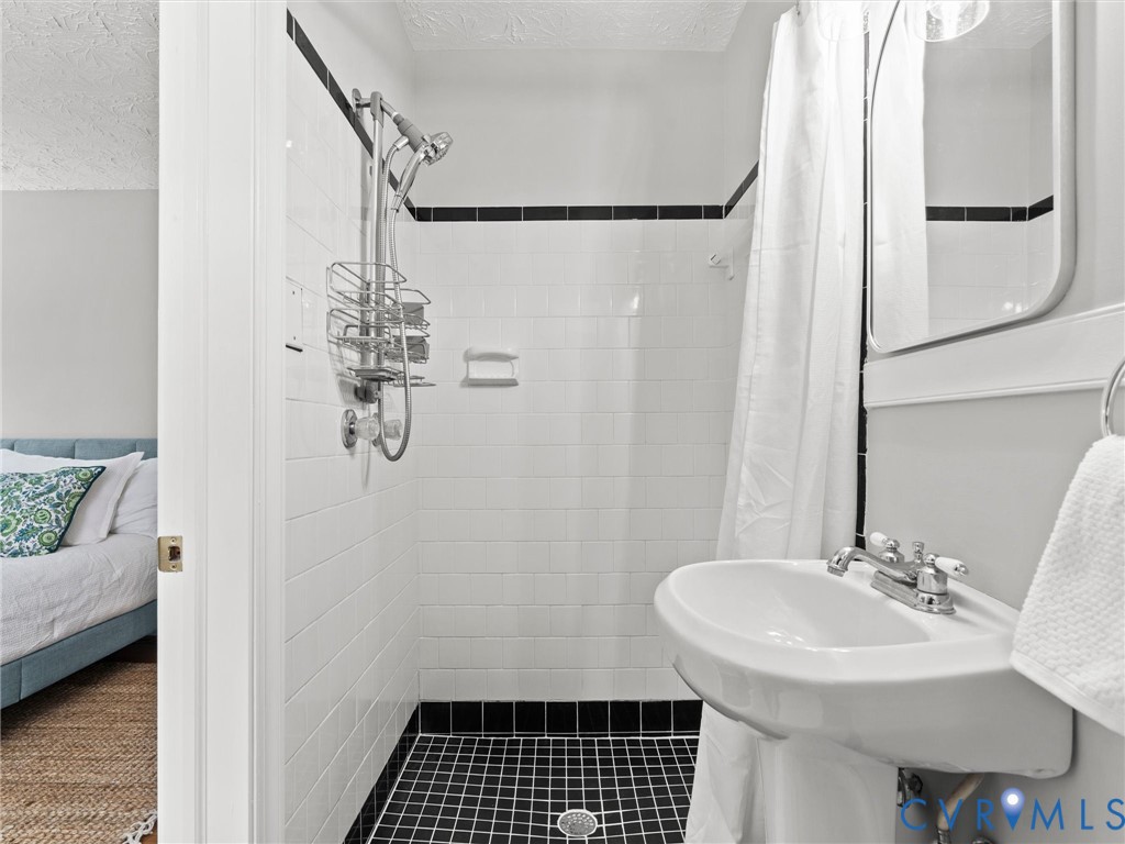 2107 Cool Brook Dr