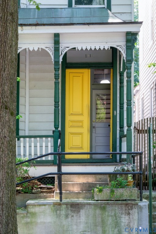 1917 Floyd Ave