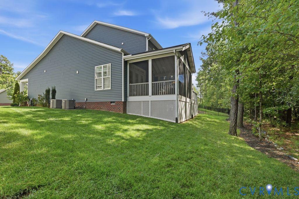 15625 Henningford Rd
