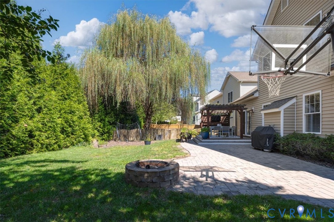 3718 Wivenhall Dr
