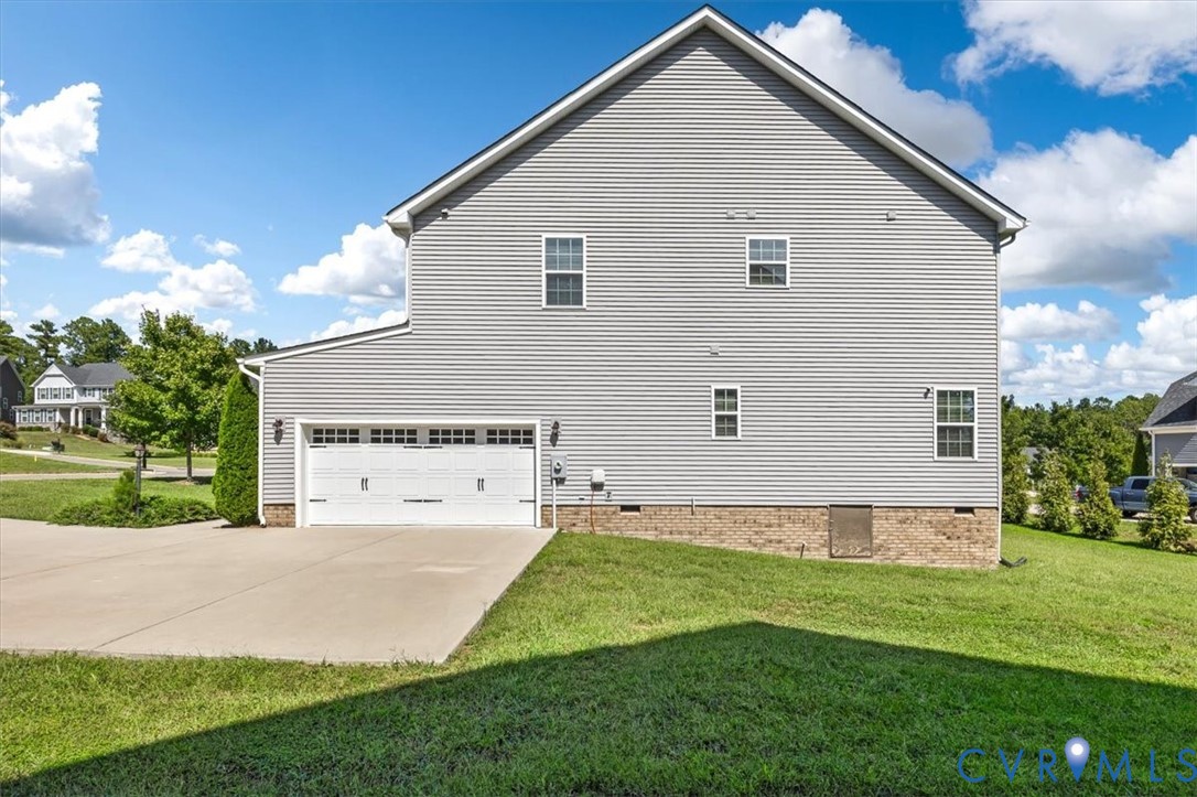 8601 Forge Gate Ln