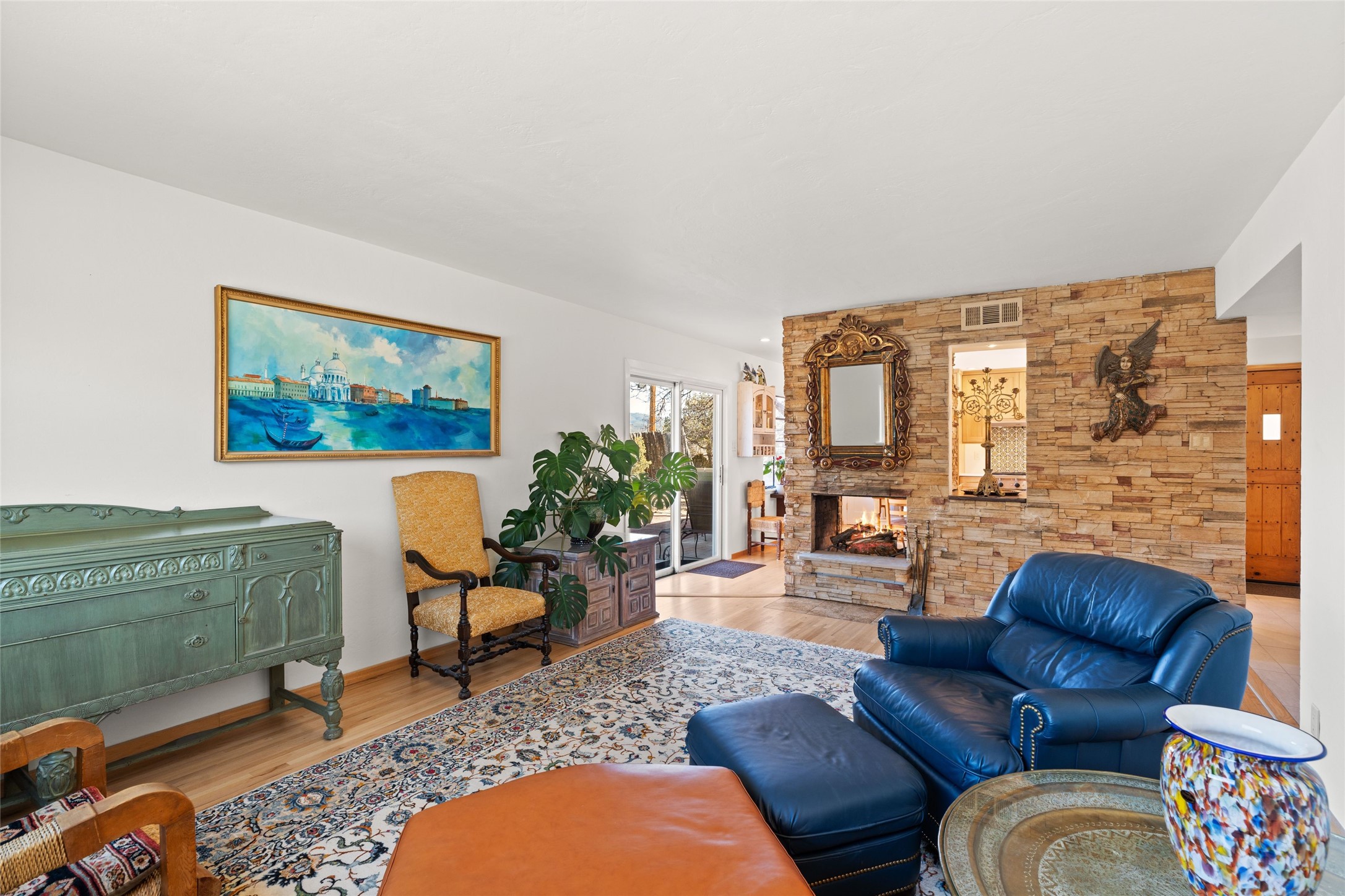1115 N Luna Circle