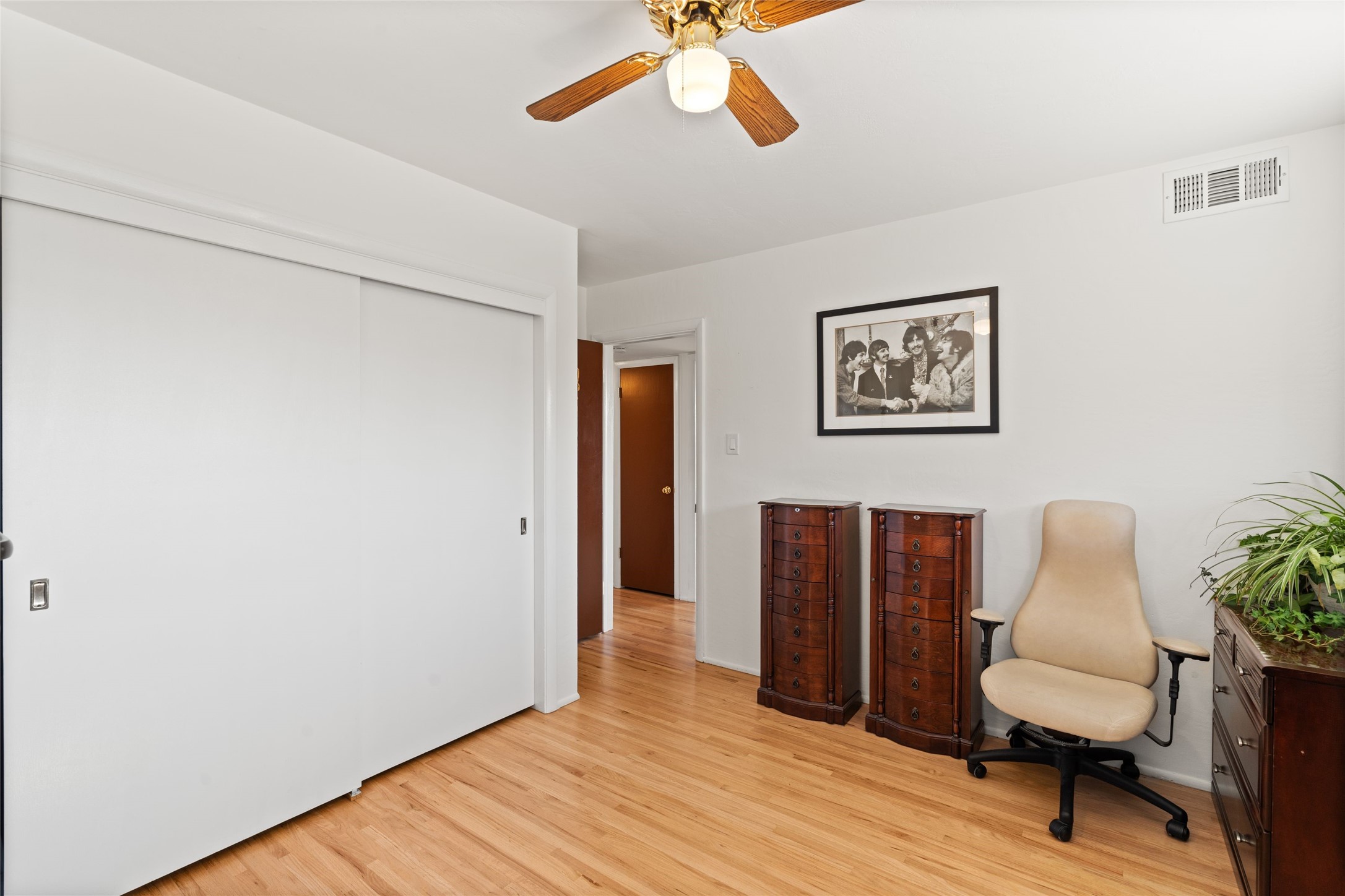 1115 N Luna Circle