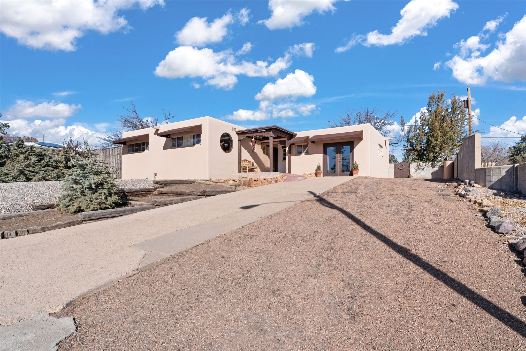 1115 N Luna Circle