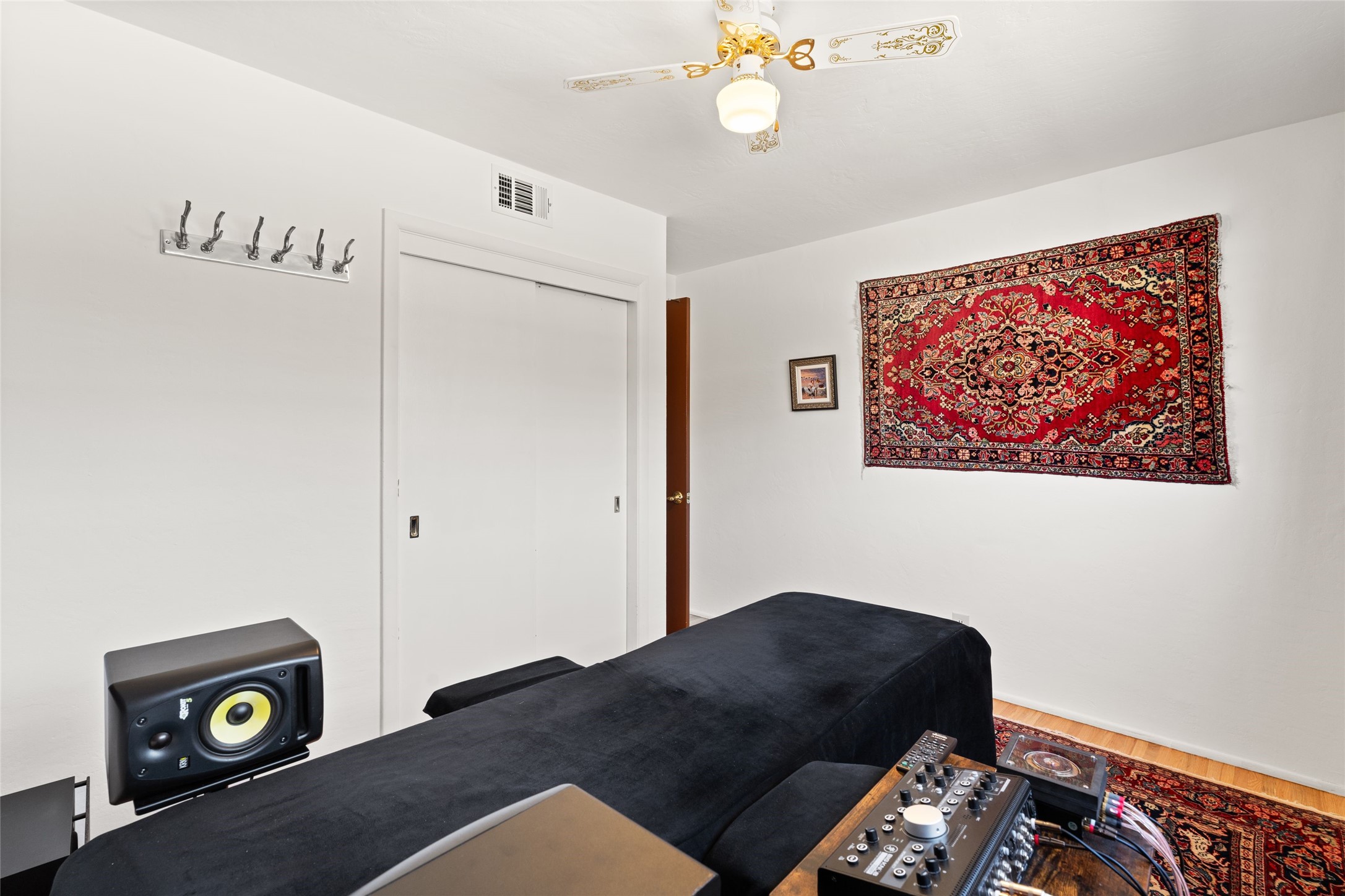 1115 N Luna Circle