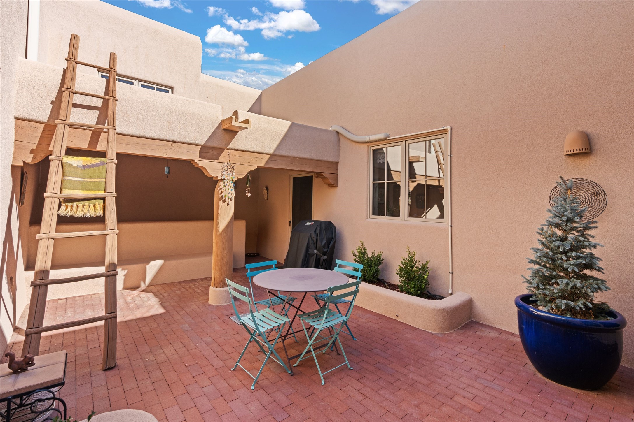 263 Camino Los Abuelos