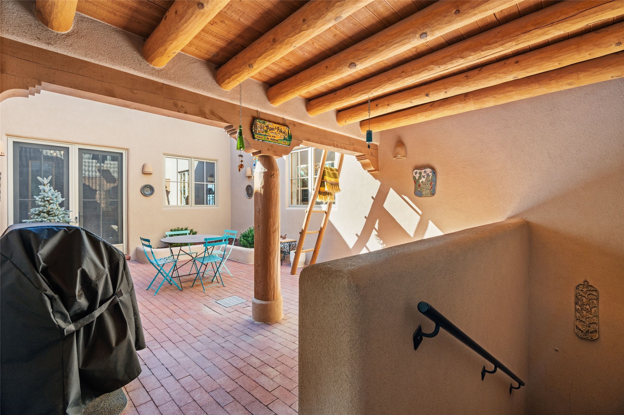 263 Camino Los Abuelos