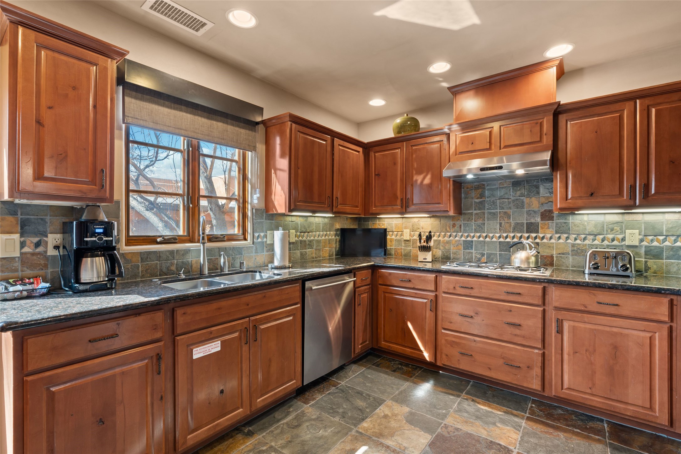 103 Catron Street 60B
