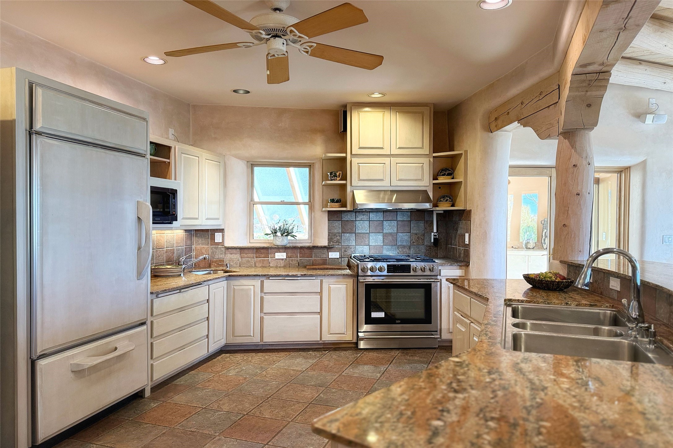 409 Kachina Court