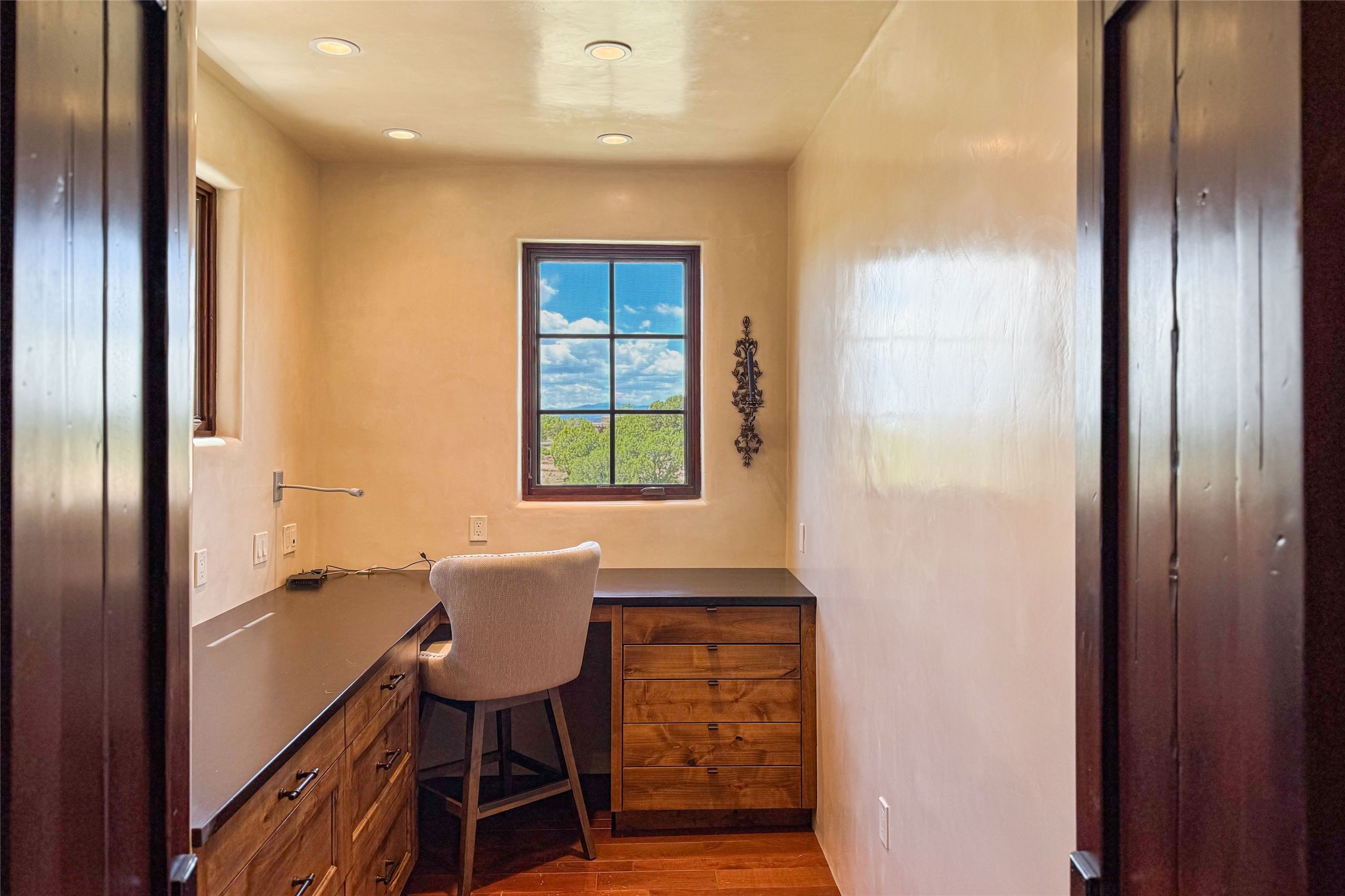 6 Silver Mesa Court