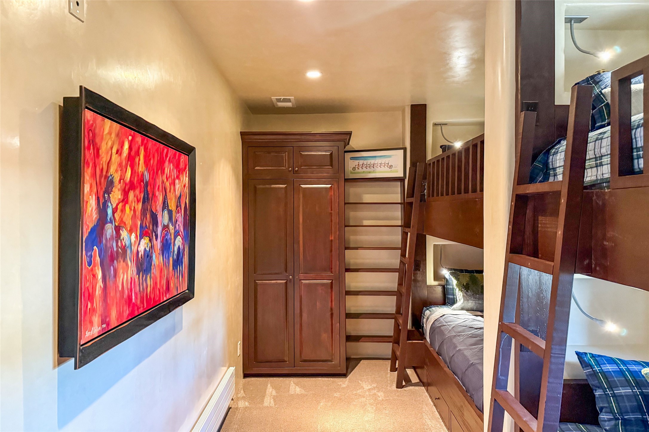 6 Silver Mesa Court