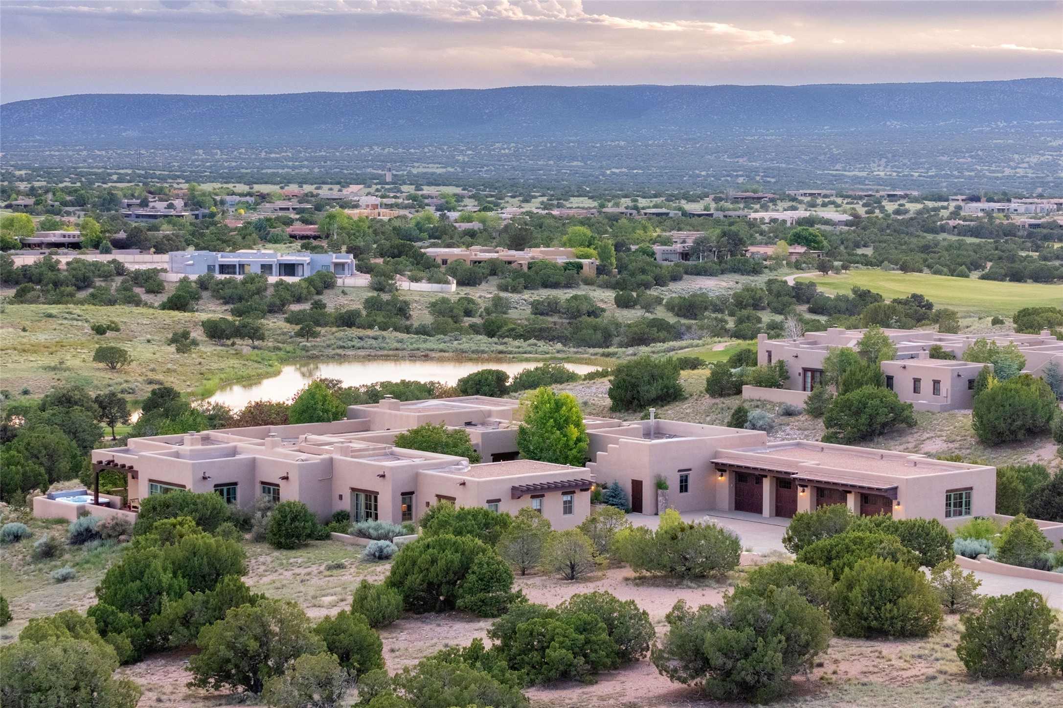 6 Silver Mesa Court