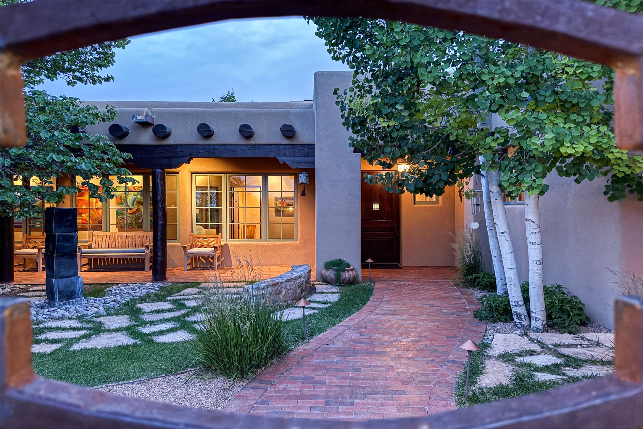 6 Silver Mesa Court