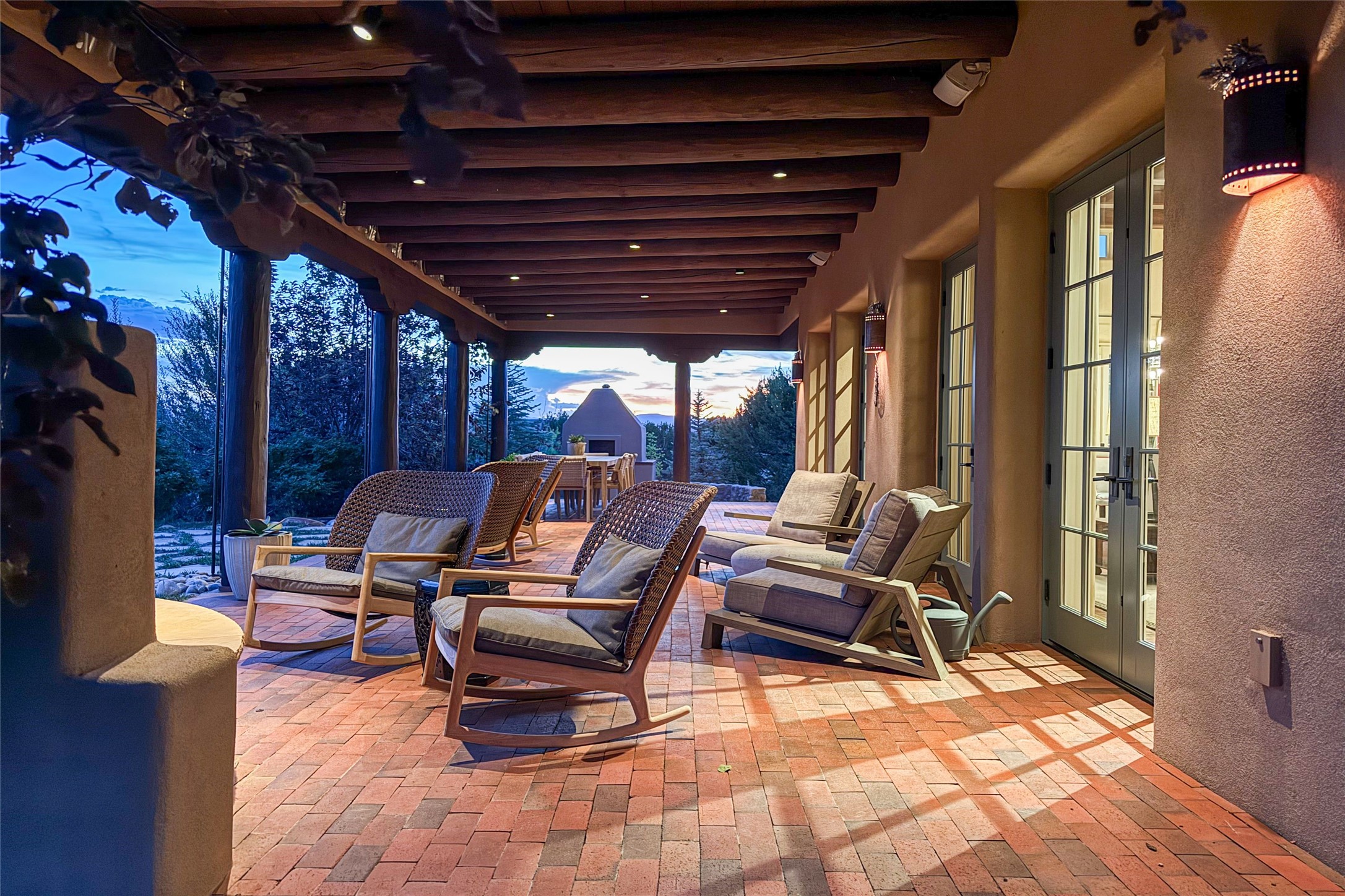 6 Silver Mesa Court