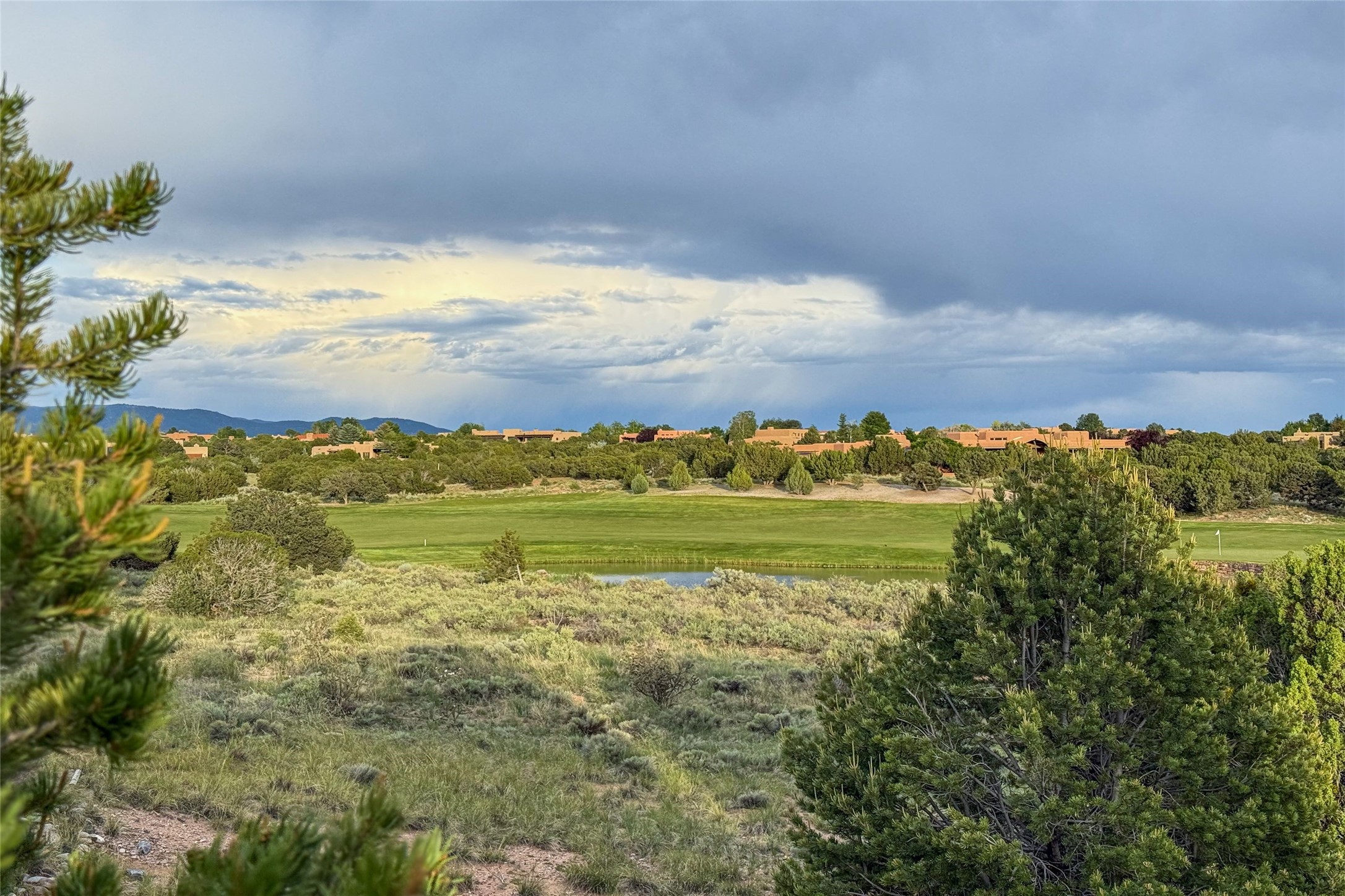 6 Silver Mesa Court