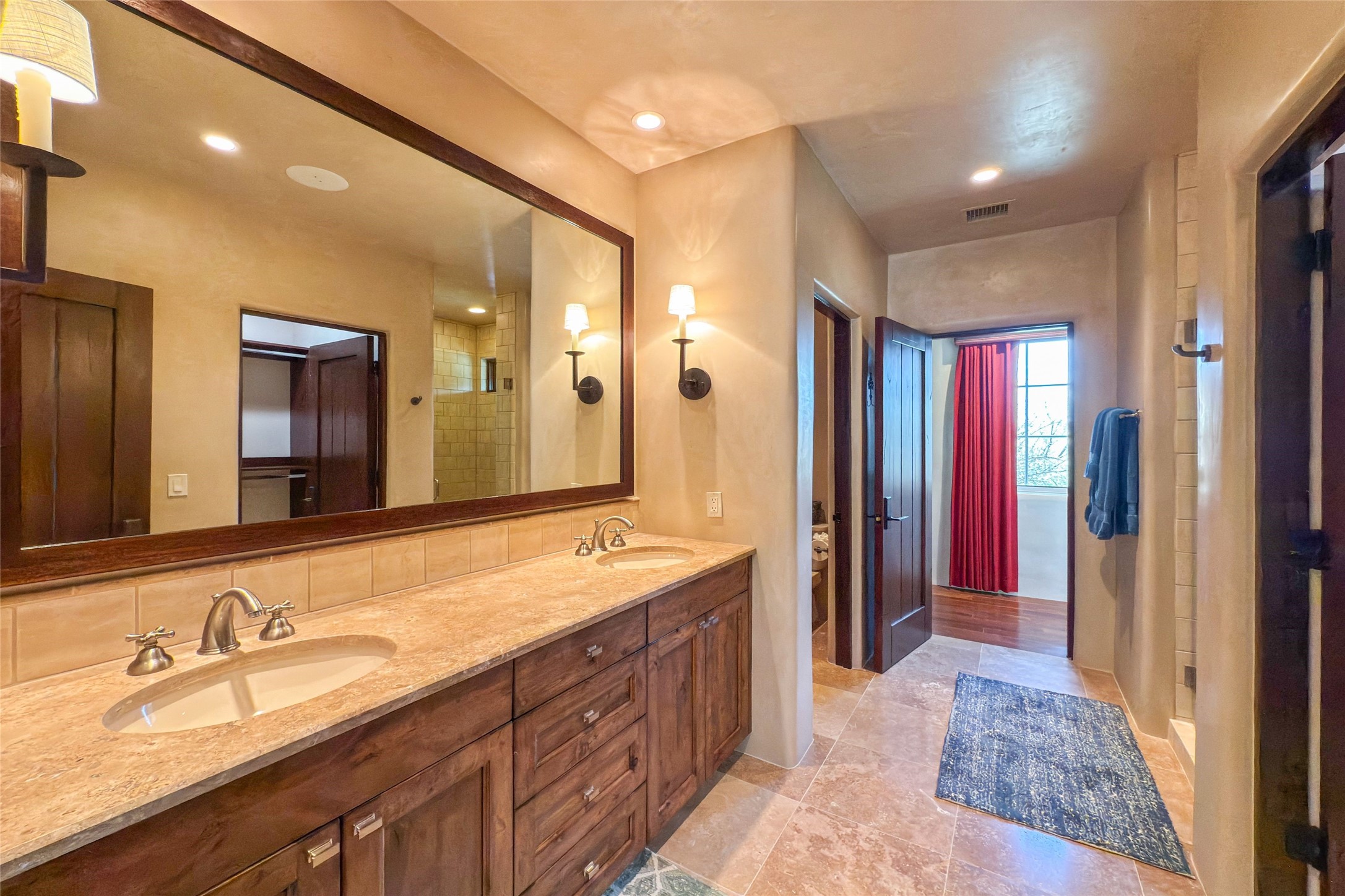 6 Silver Mesa Court