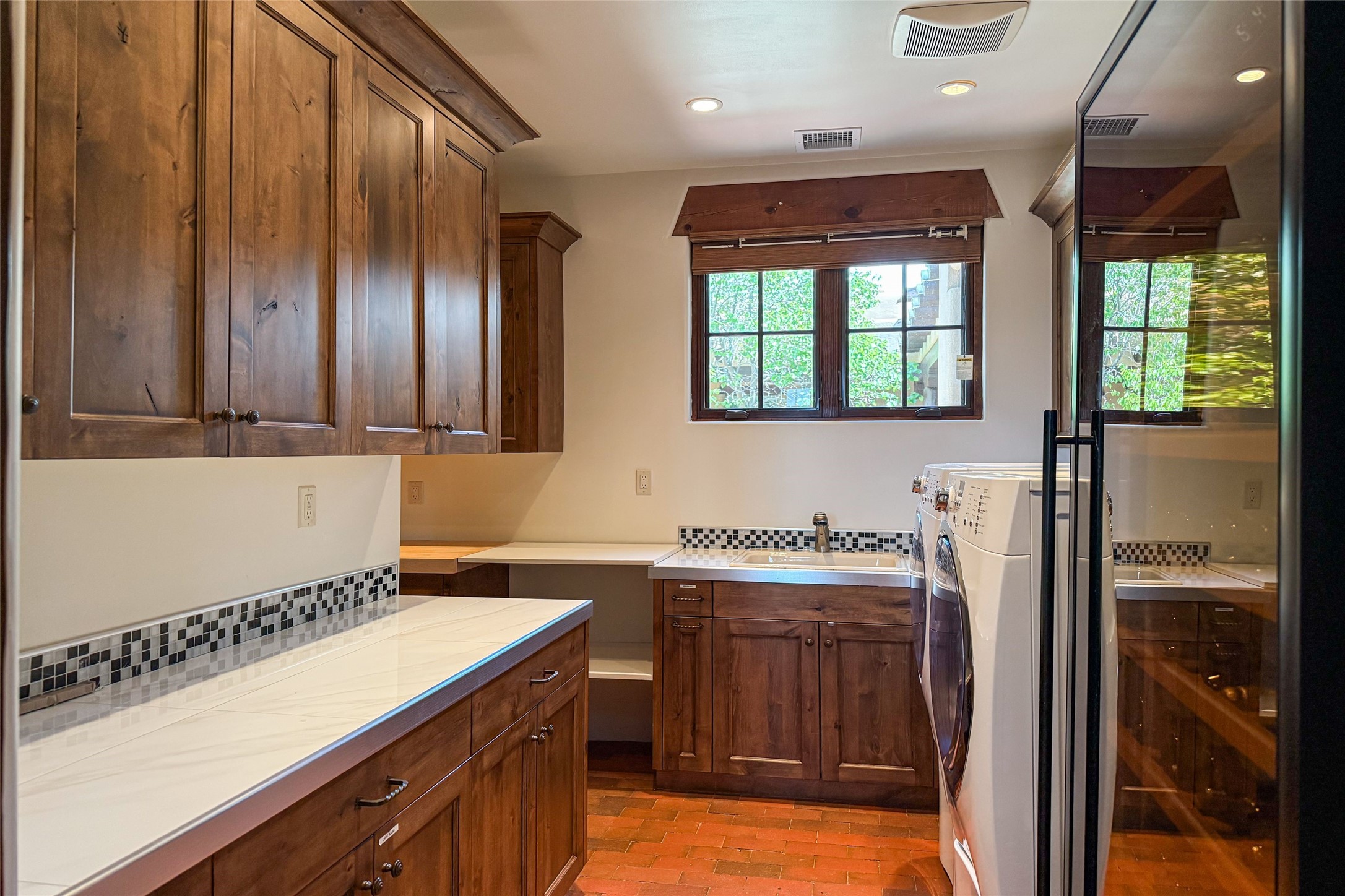 6 Silver Mesa Court