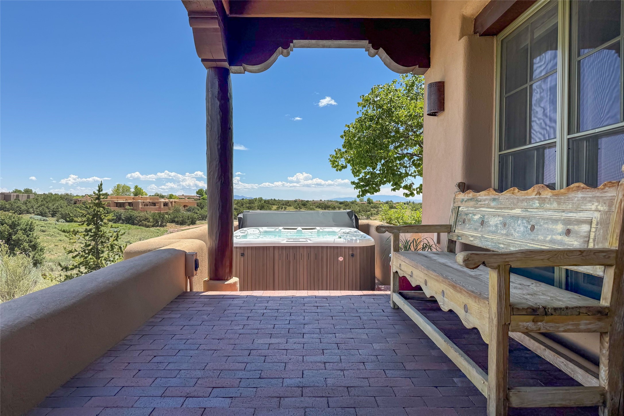 6 Silver Mesa Court