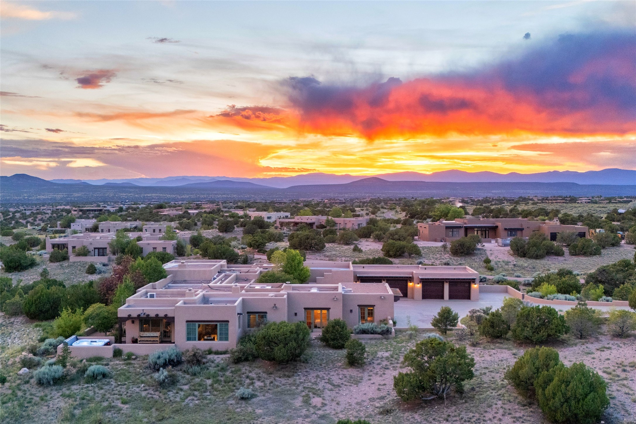 6 Silver Mesa Court