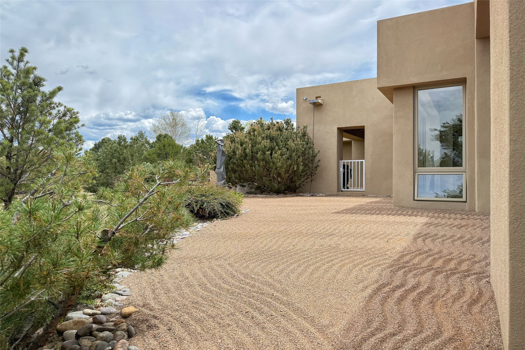 6 Estates Drive