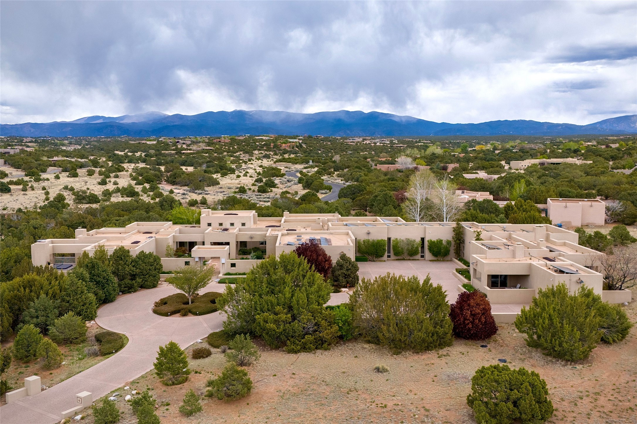 6 Estates Drive
