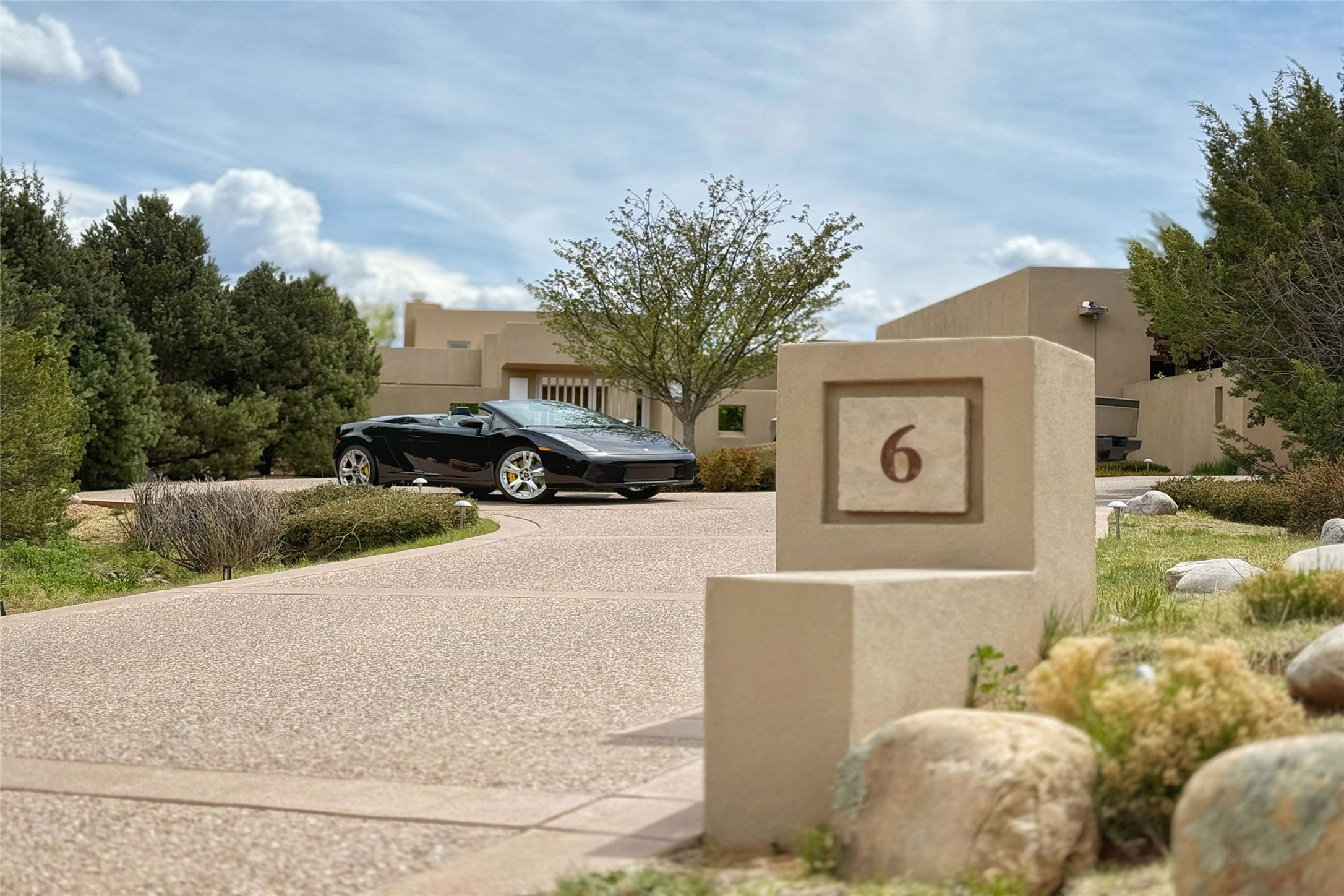 6 Estates Drive