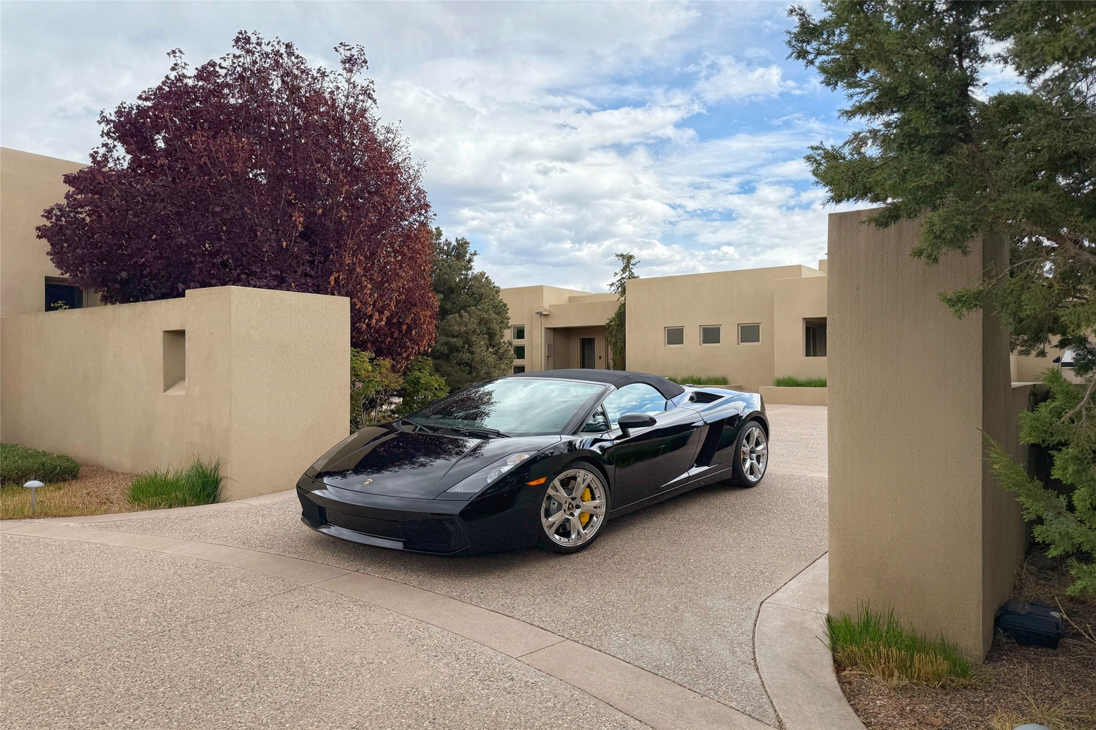 6 Estates Drive