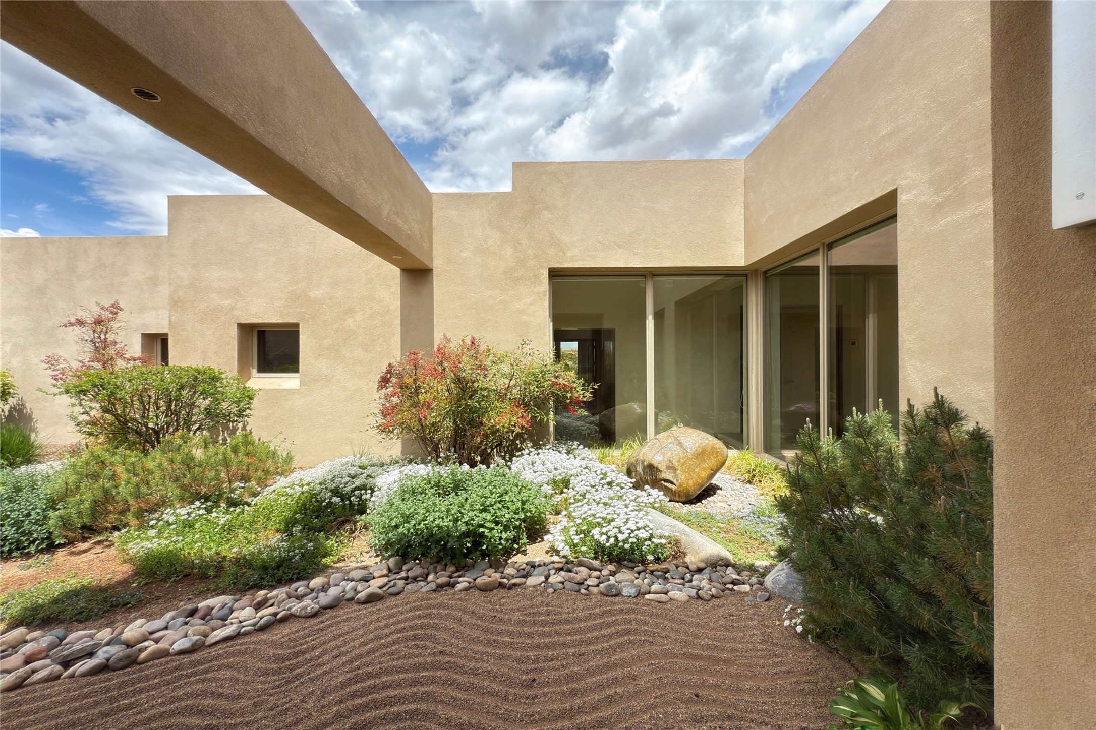 6 Estates Drive