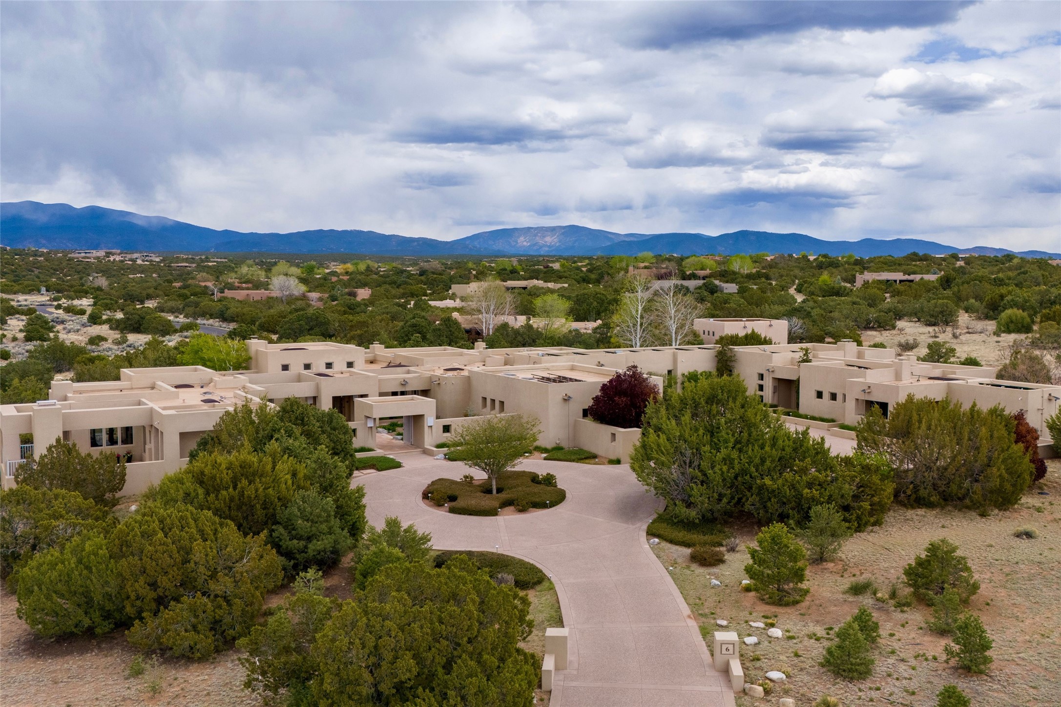 6 Estates Drive