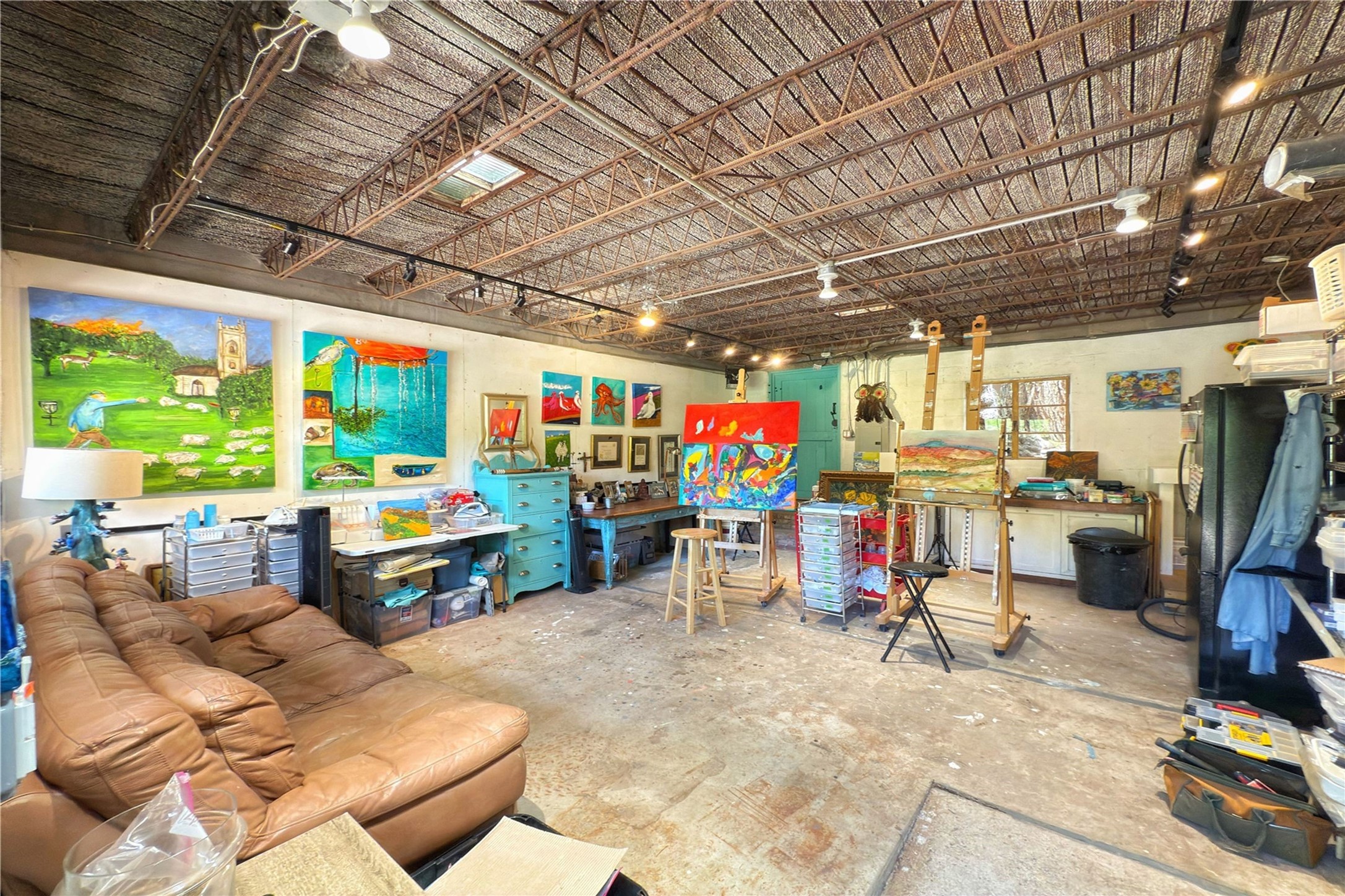 1352 Bishops Lodge Road