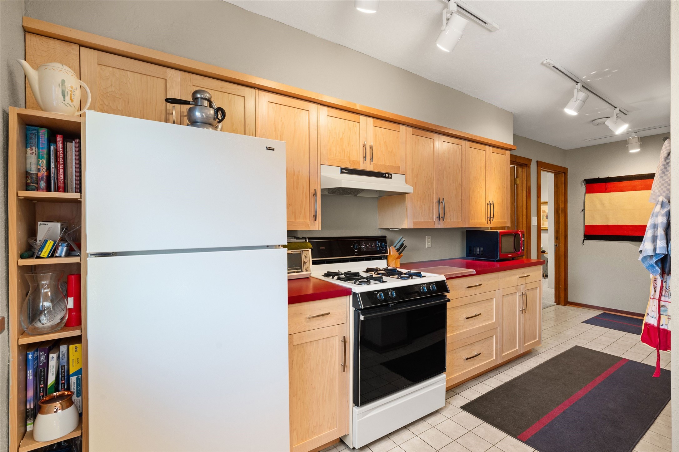 409 E Coronado 2