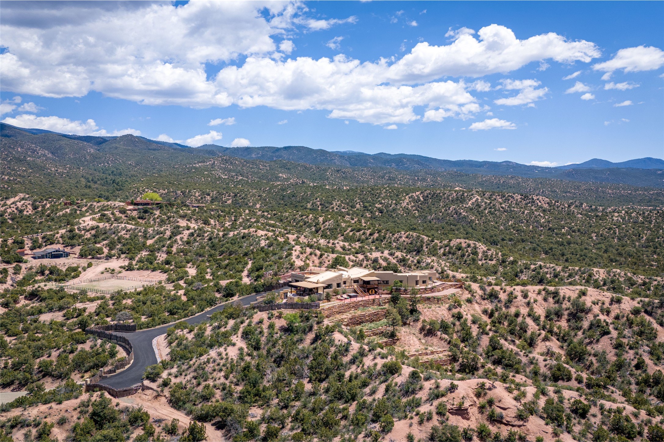 40B Camino De Milagro