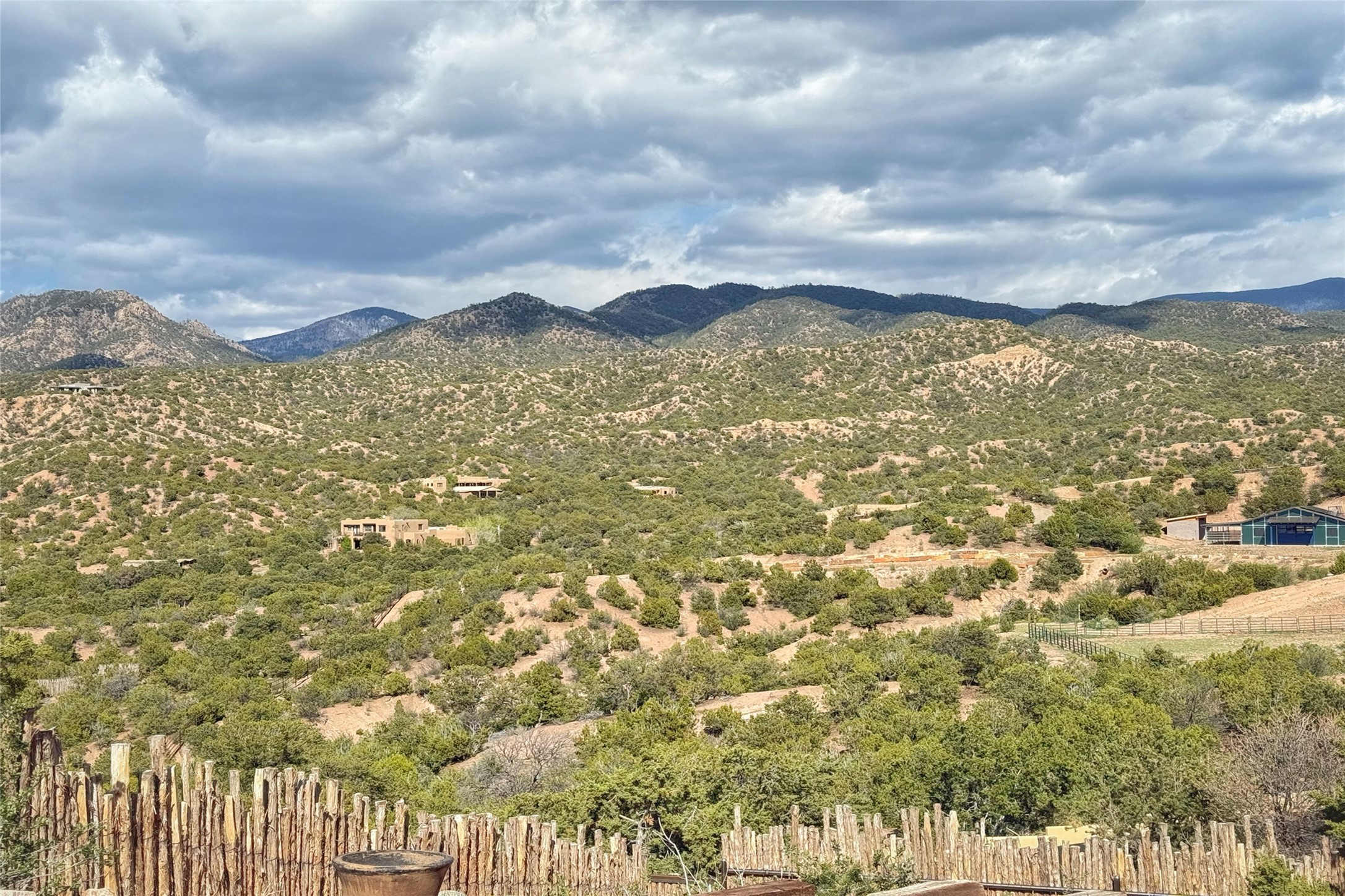 40B Camino De Milagro