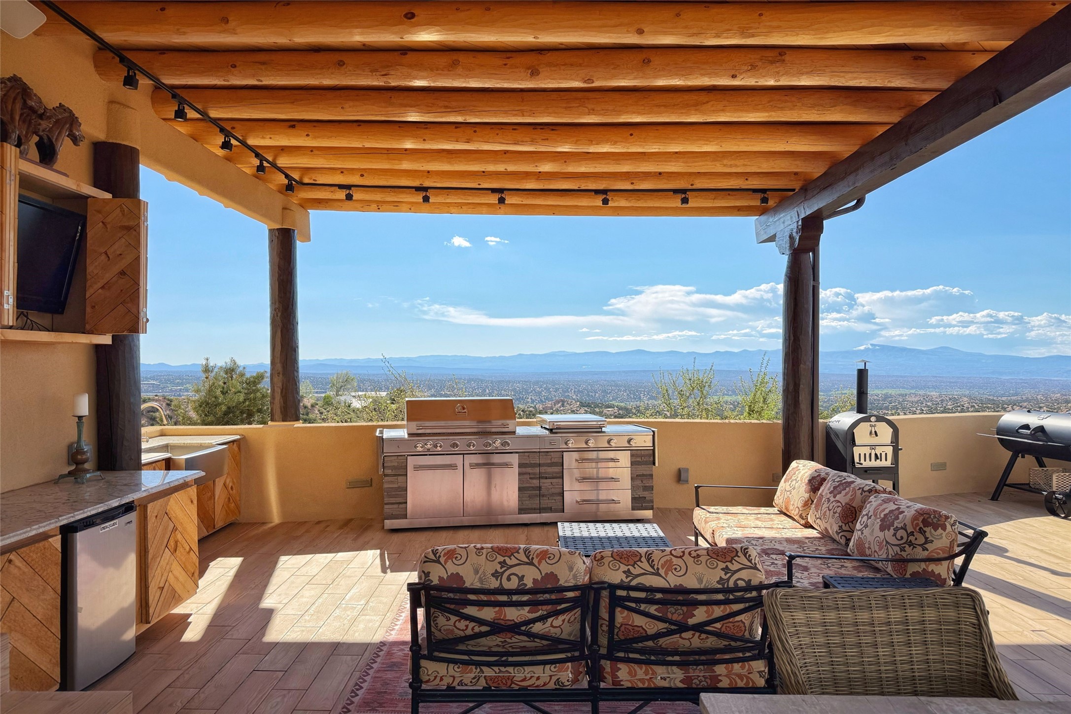 40B Camino De Milagro