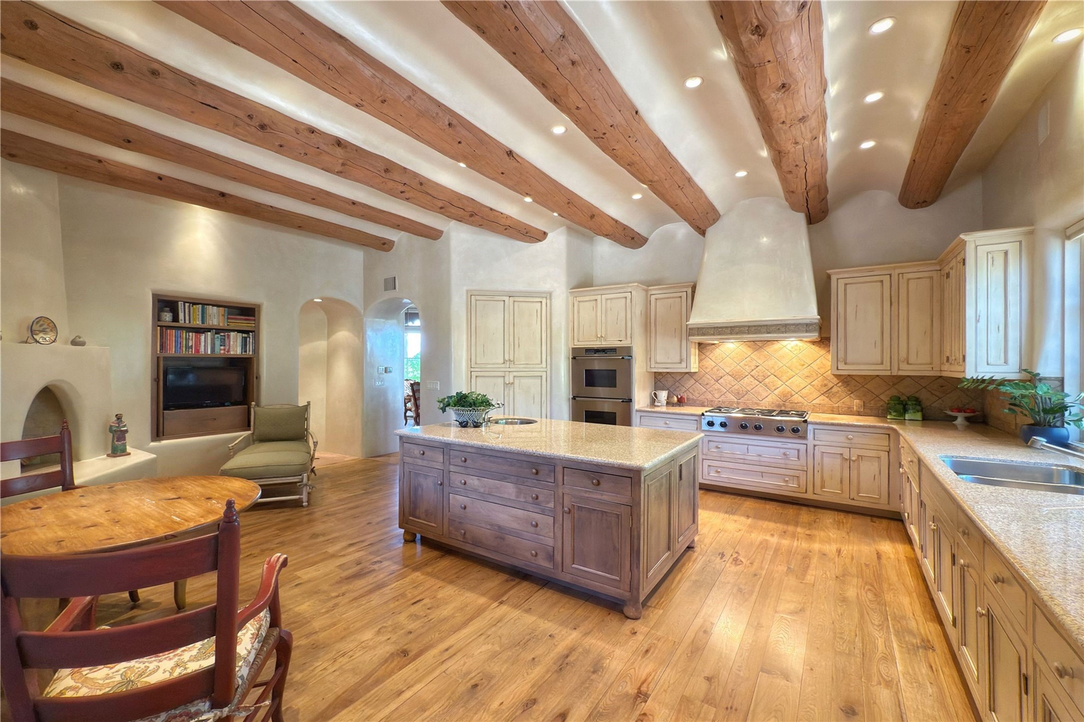 11 E Golden Eagle Road