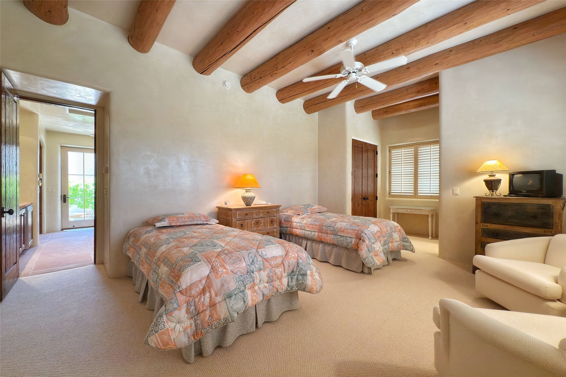 11 E Golden Eagle Road