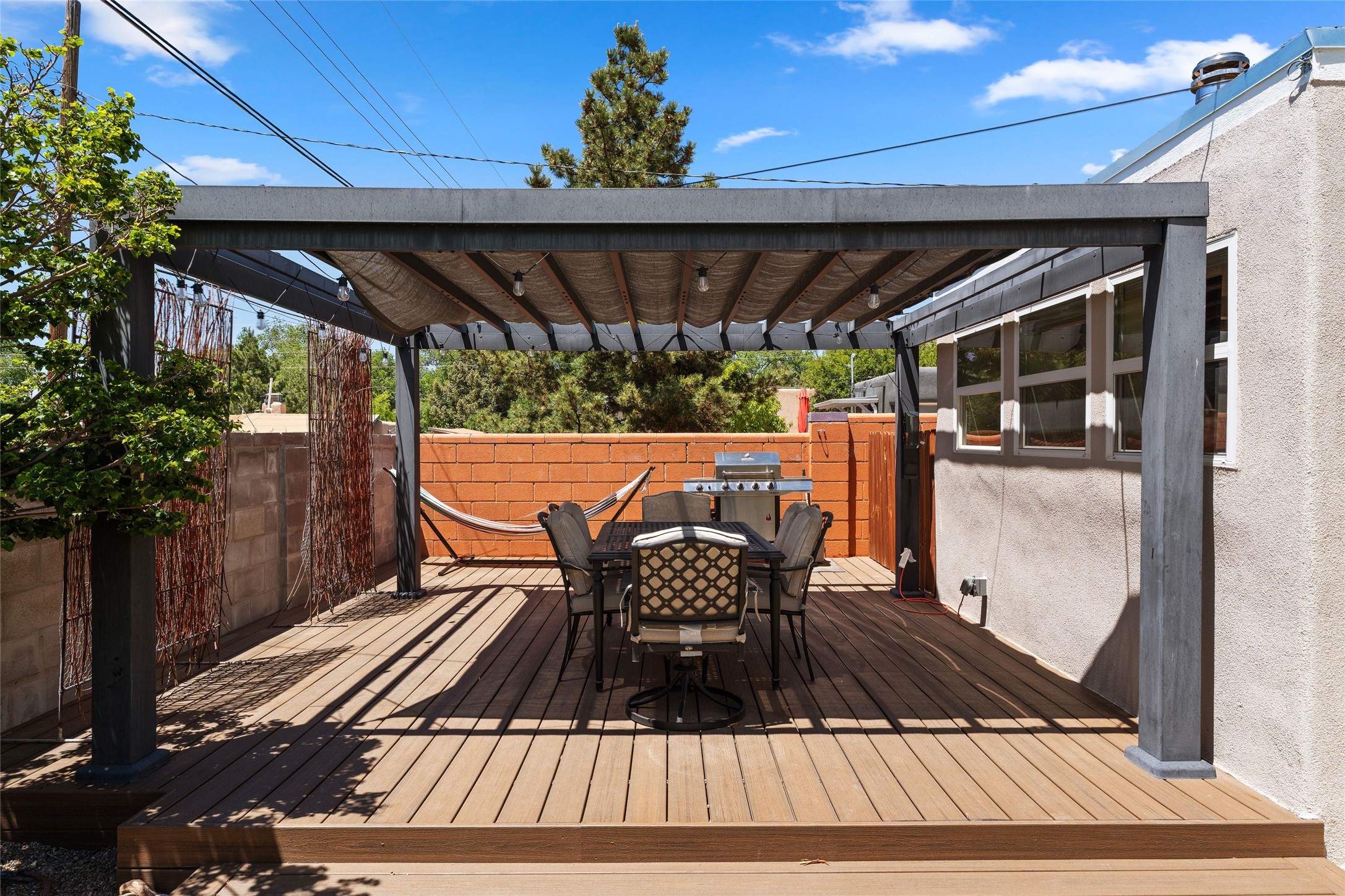 1208 Declovina Street
