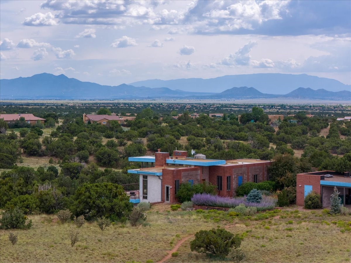 32 Hondo Ridge Road